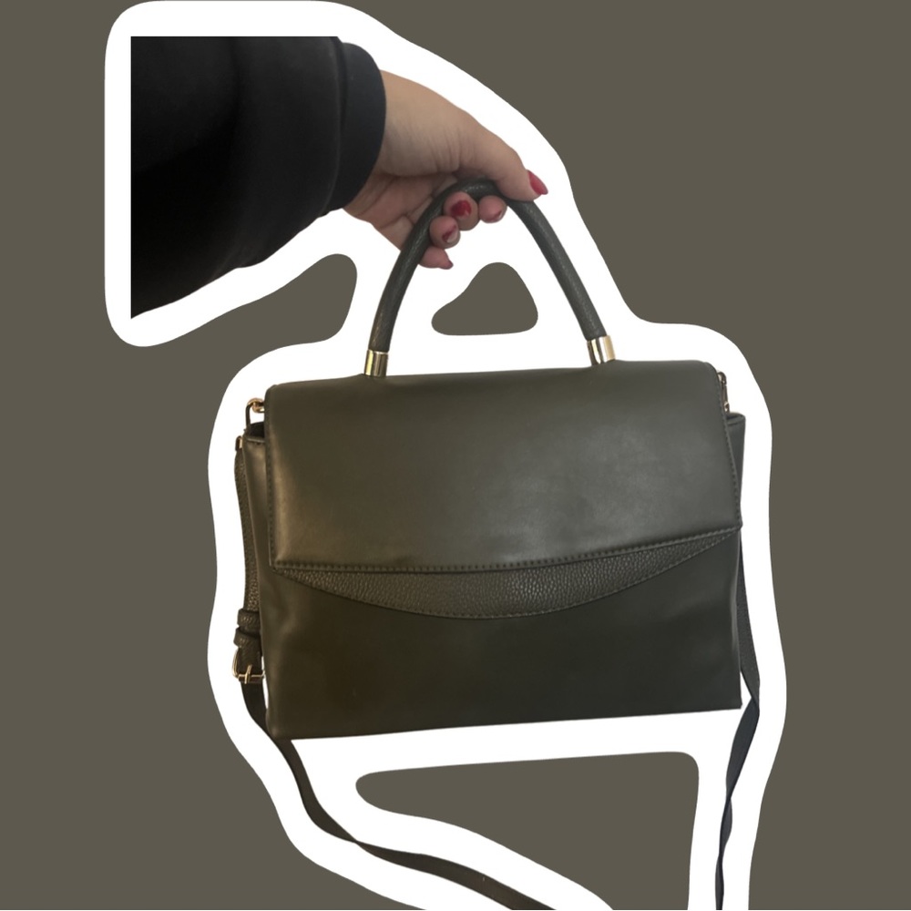 A NEW DAY HAND/SHOULDER/CROSSBODY BAG W/ ADJUSTABLE/REMOVABLE STRAPS